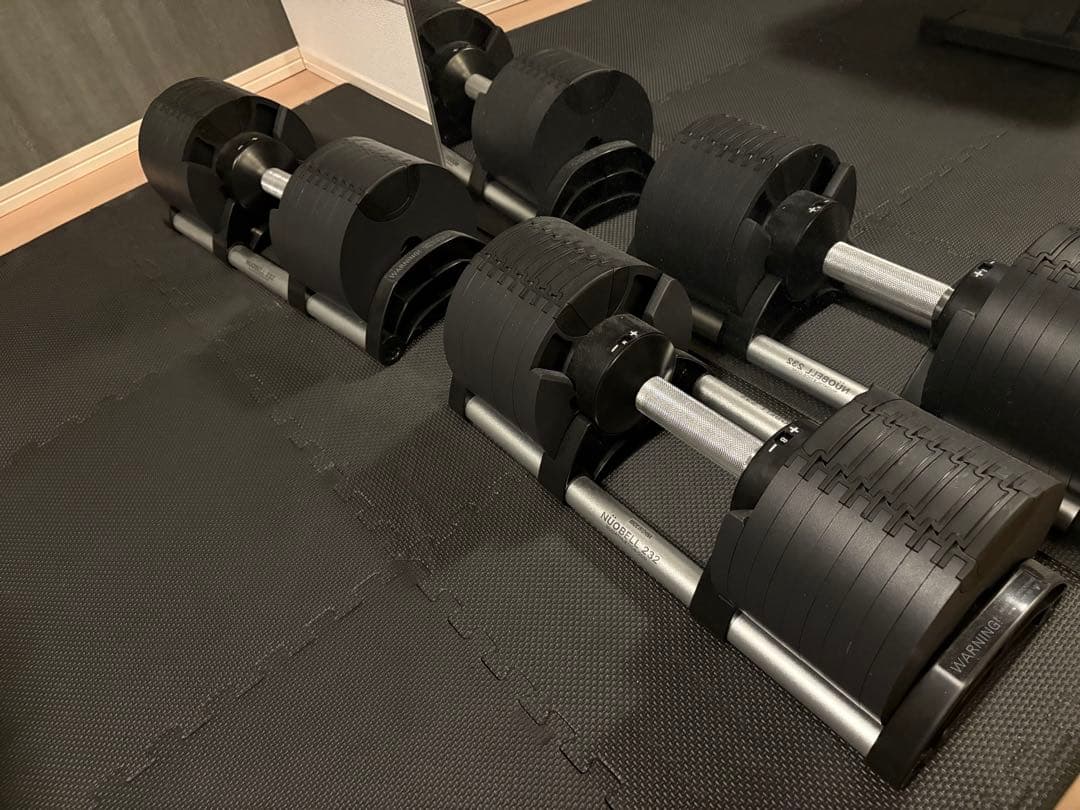 【くんちゃん】可変式ダンベル 黒　片方