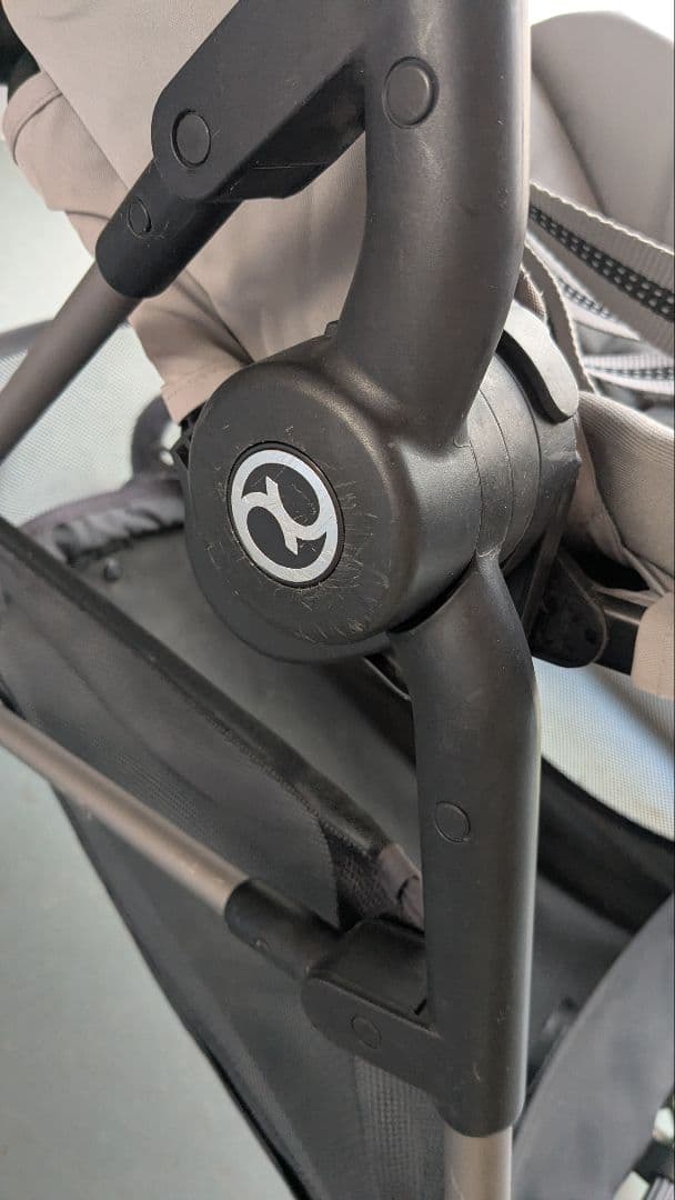 メリオ cybex 2021 ソーホーグレー アルミ レインカバー付き