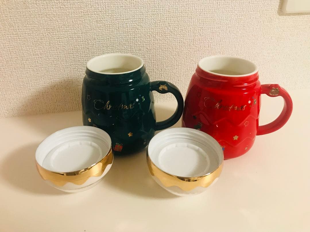 台湾SOGO限定　レア　クリスマス サンタマグカップ 赤・緑 2個セット
