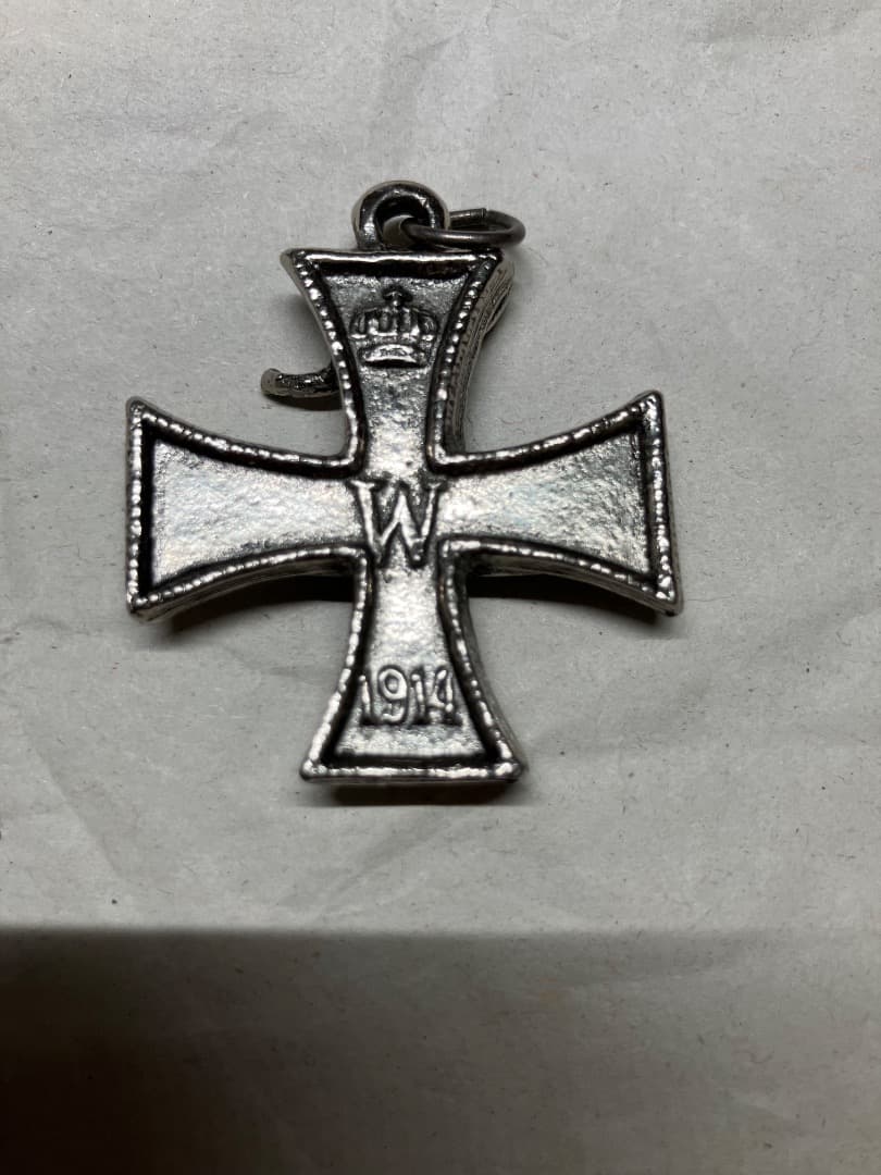 ヴィンテージ 鉄十字 ドイツ 反逆のアイコン IRON CROSS ペンダント