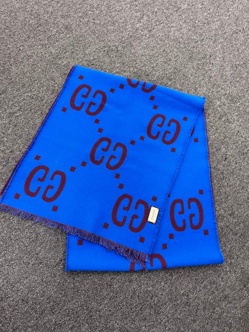 GUCCI ロゴパターン マフラー 青