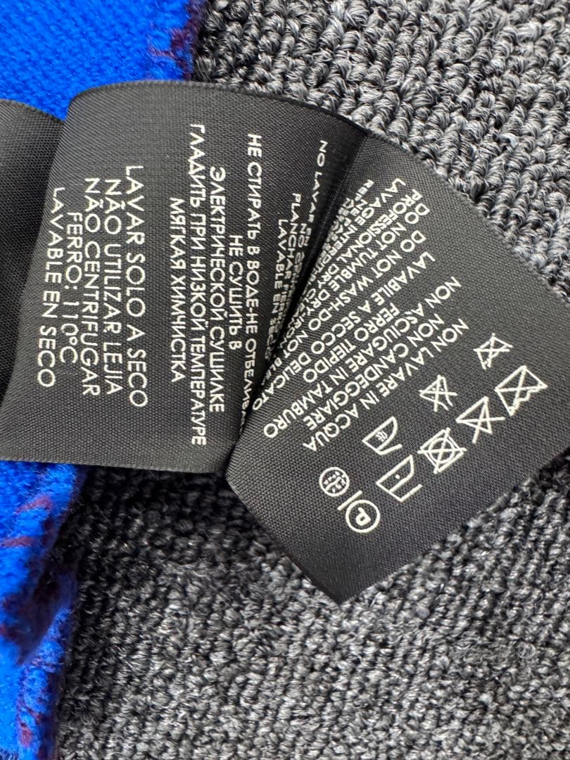 GUCCI ロゴパターン マフラー 青