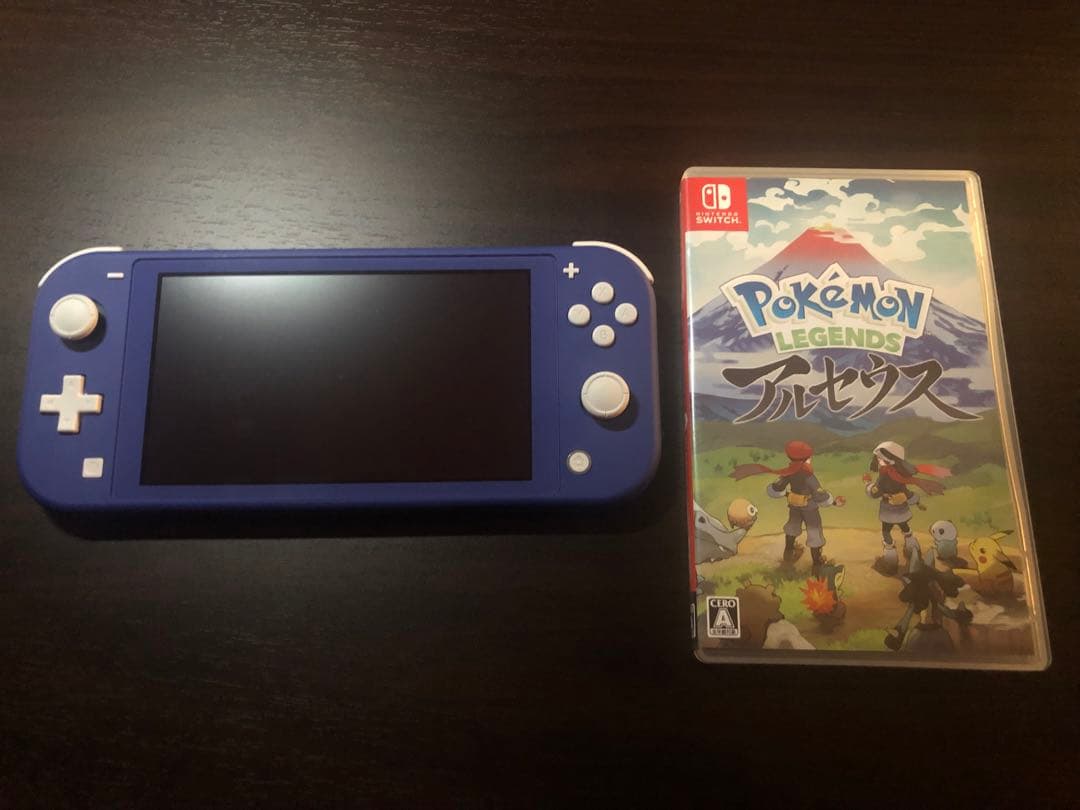 【中古品】NintendoSwitchLite　ブルー　＆　ポケモン　アルセウス
