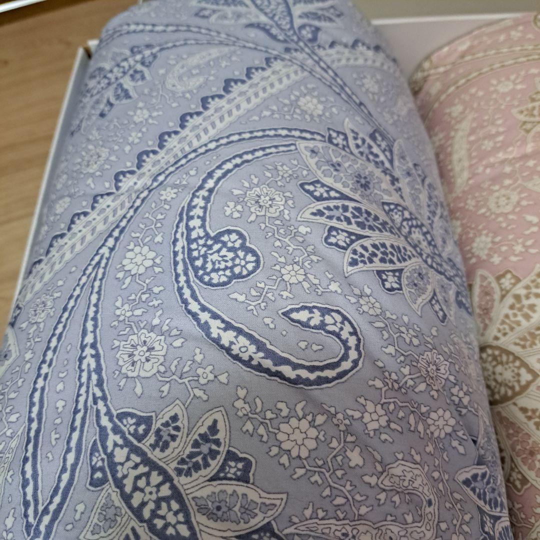 イヴ サンローラン 羽毛 ふとん 掛け布団 150x210 新品 ホワイトダック