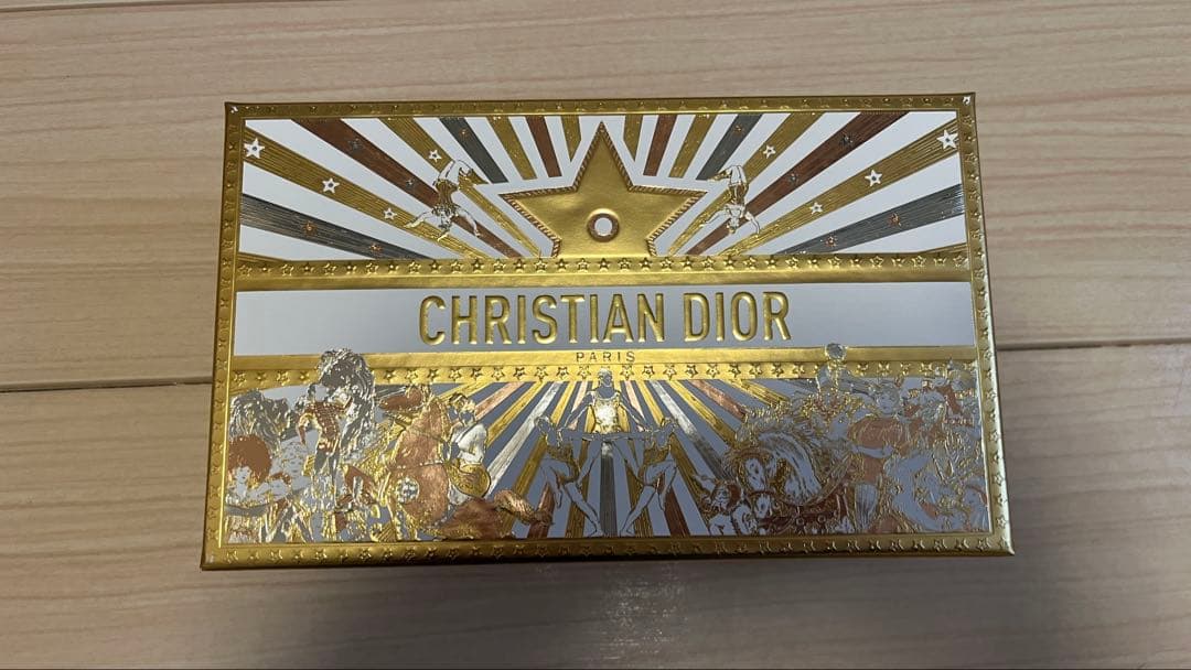 DIOR ホリデーオファー　クリスマスコフレ　2025 ギフト