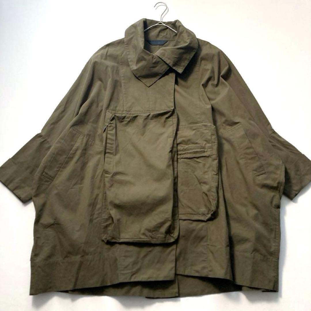 【美品】萌 モユル　2024年 変形コート アシンメトリー モモンガ カーキ