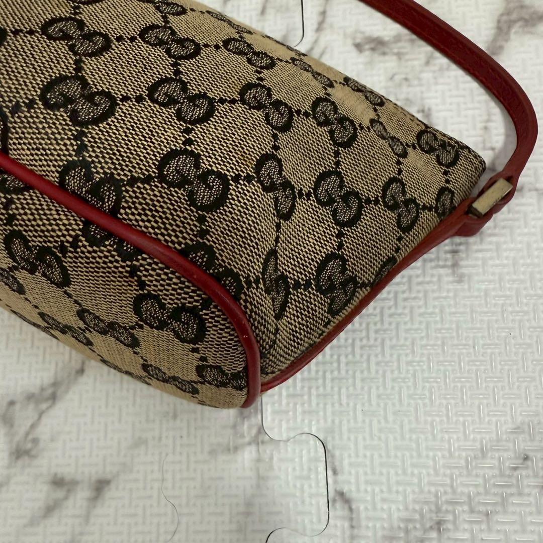 バッグ Gucci Accessory Pouch GG Canvas Handbag