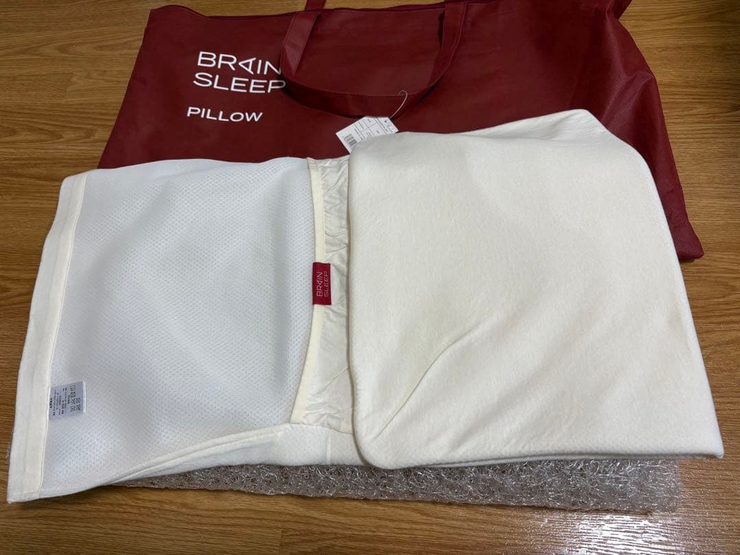 ブレインスリープピロー LOWカバー２枚付き　美品【定価37400円】