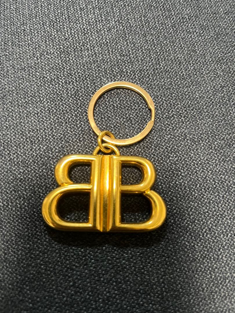 Balenciaga Paloma チャーム キーホルダー