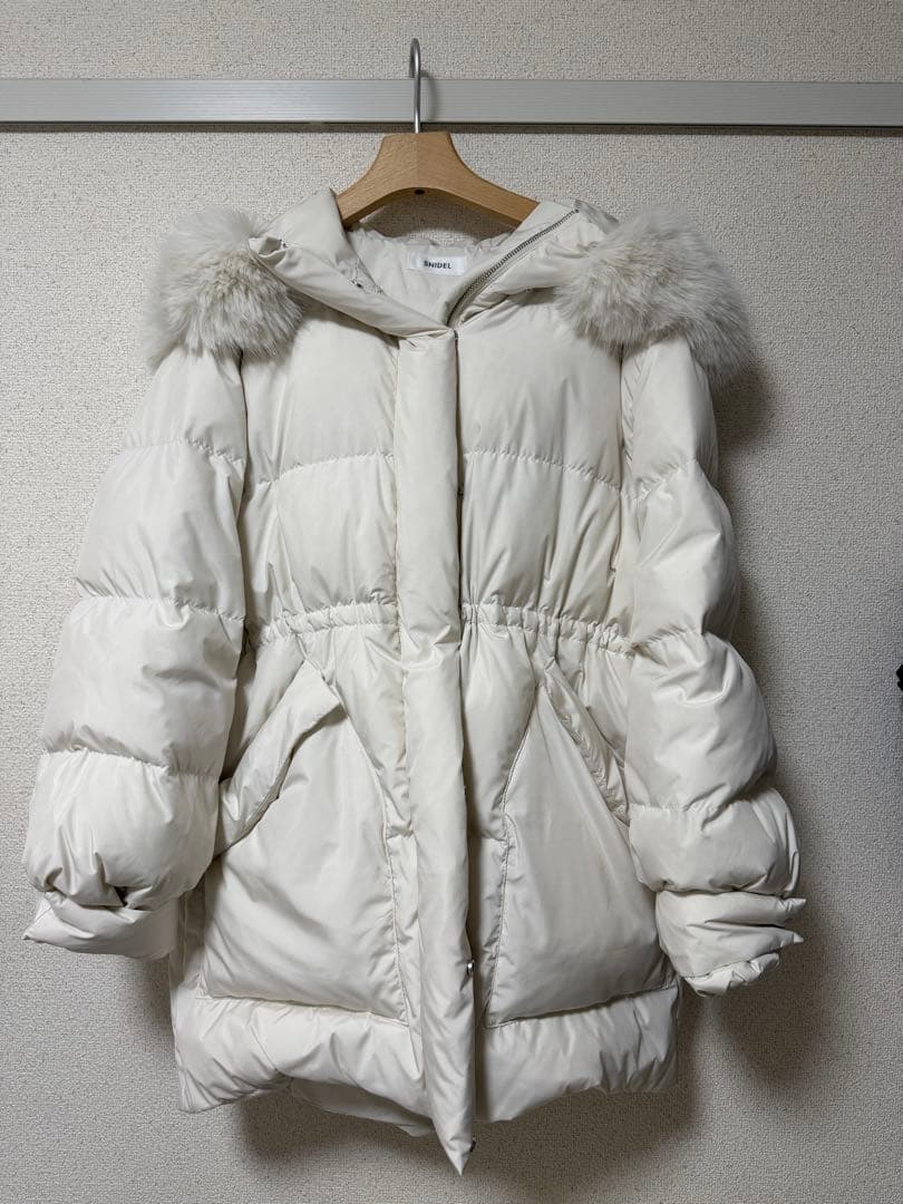 スナイデル　西川ダウン