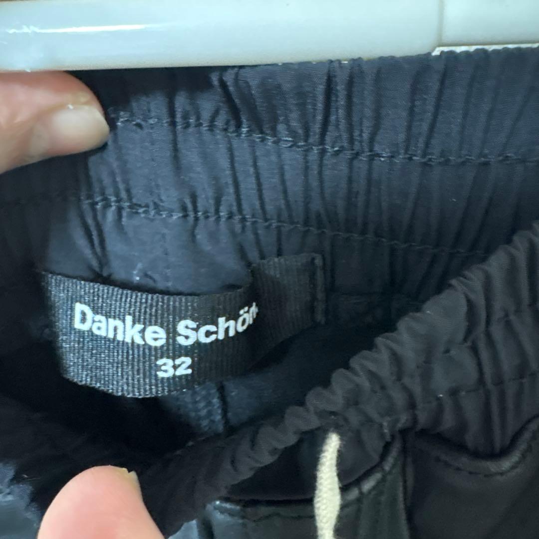 Danke Schön ブラックパンツ 32