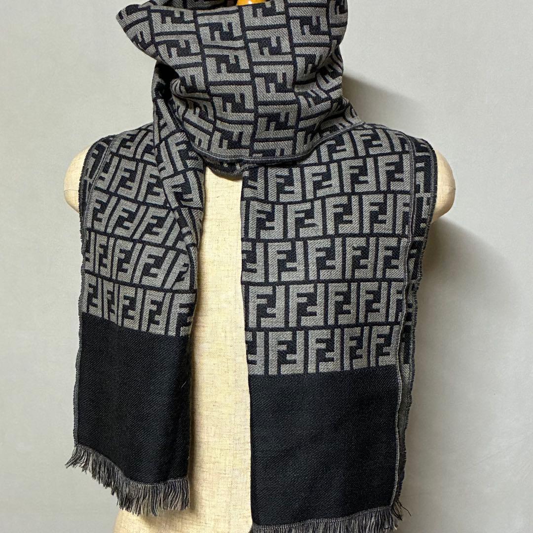 【FENDI】ズッカデザイン ウール素材 ストール マフラー