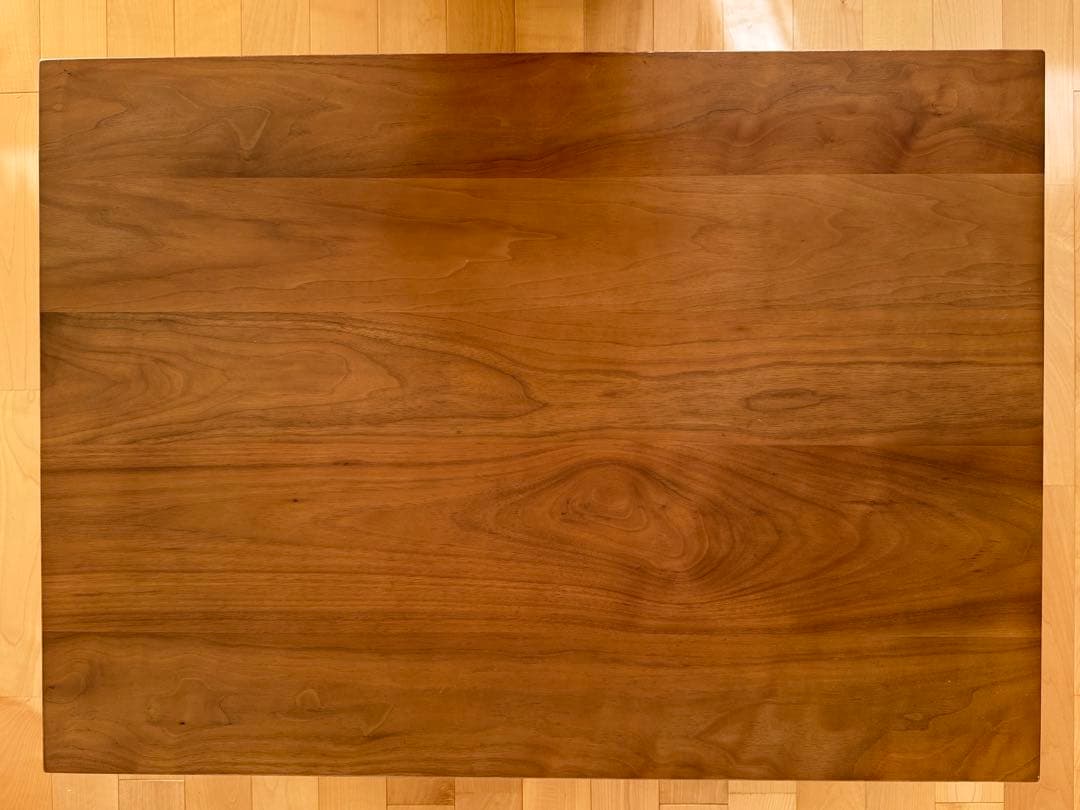 マスターウォール　ウォルナット無垢材センターテーブル