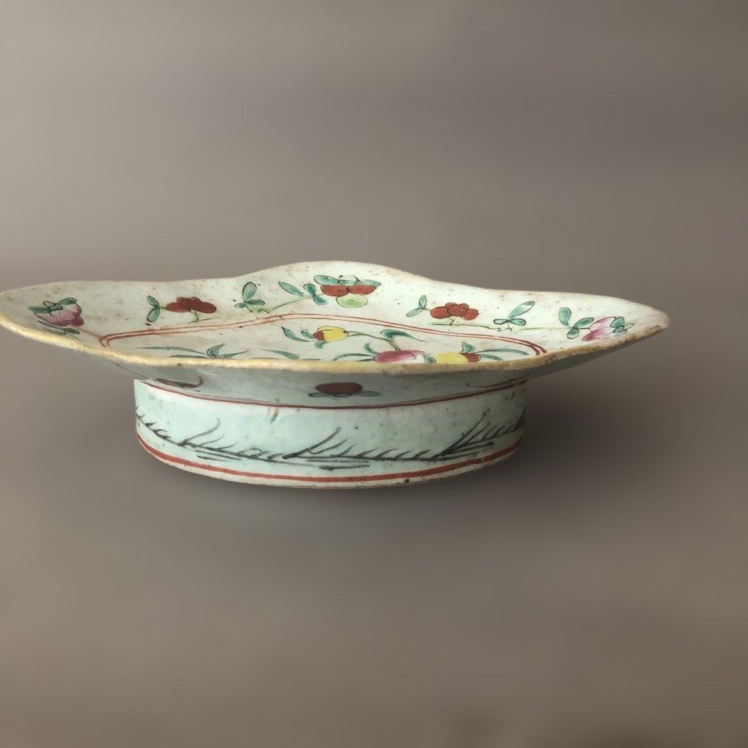 中国陶器　花柄彩色の食器 アンティーク皿