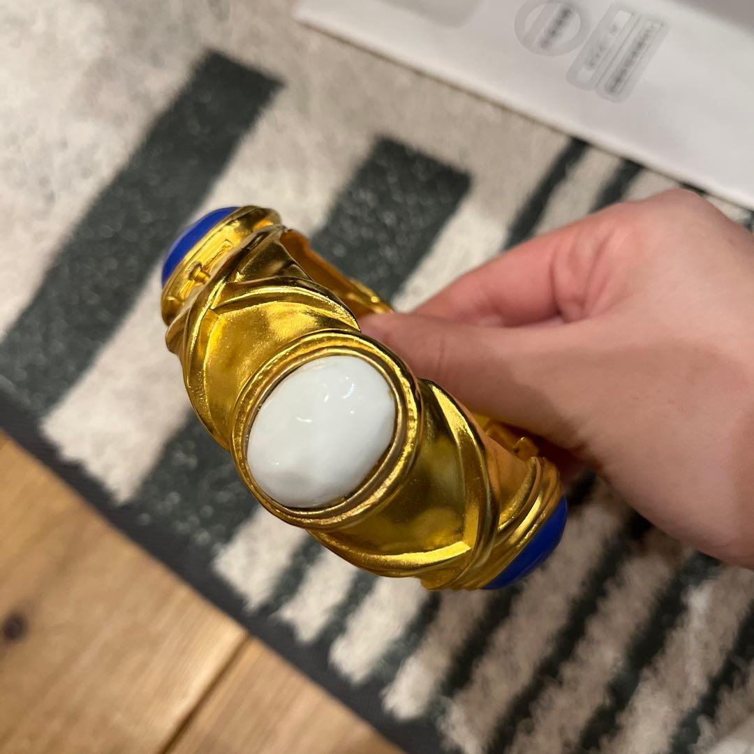 カールラガーフェルド　ブレスレット