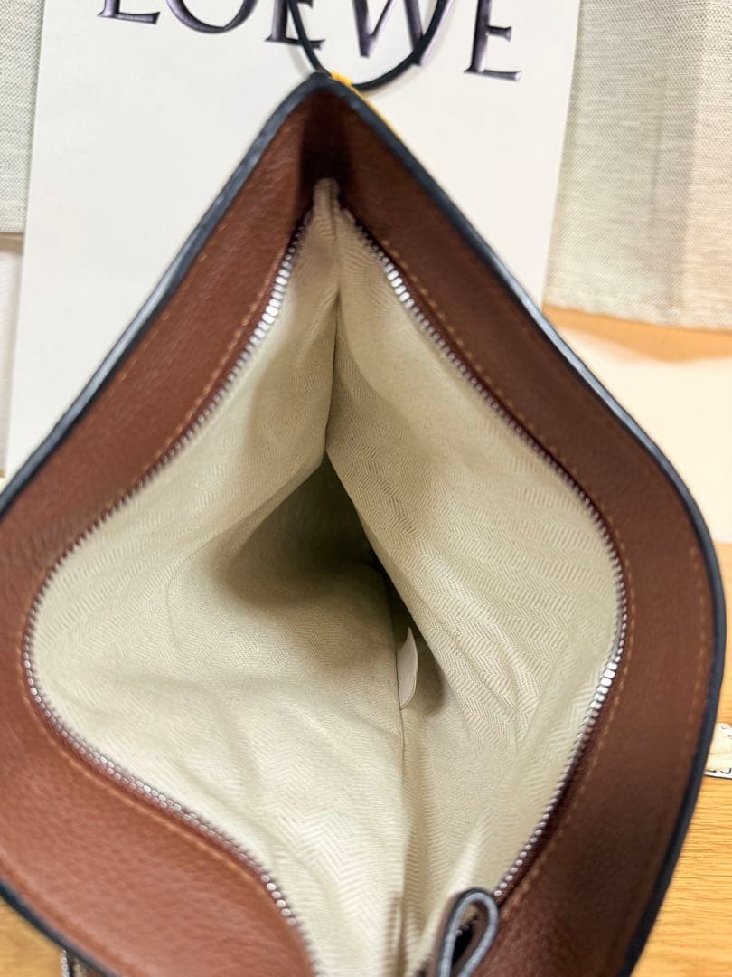 【まりも】LOEWE アントンスリング　ブラウンショルダーバッグ　美品