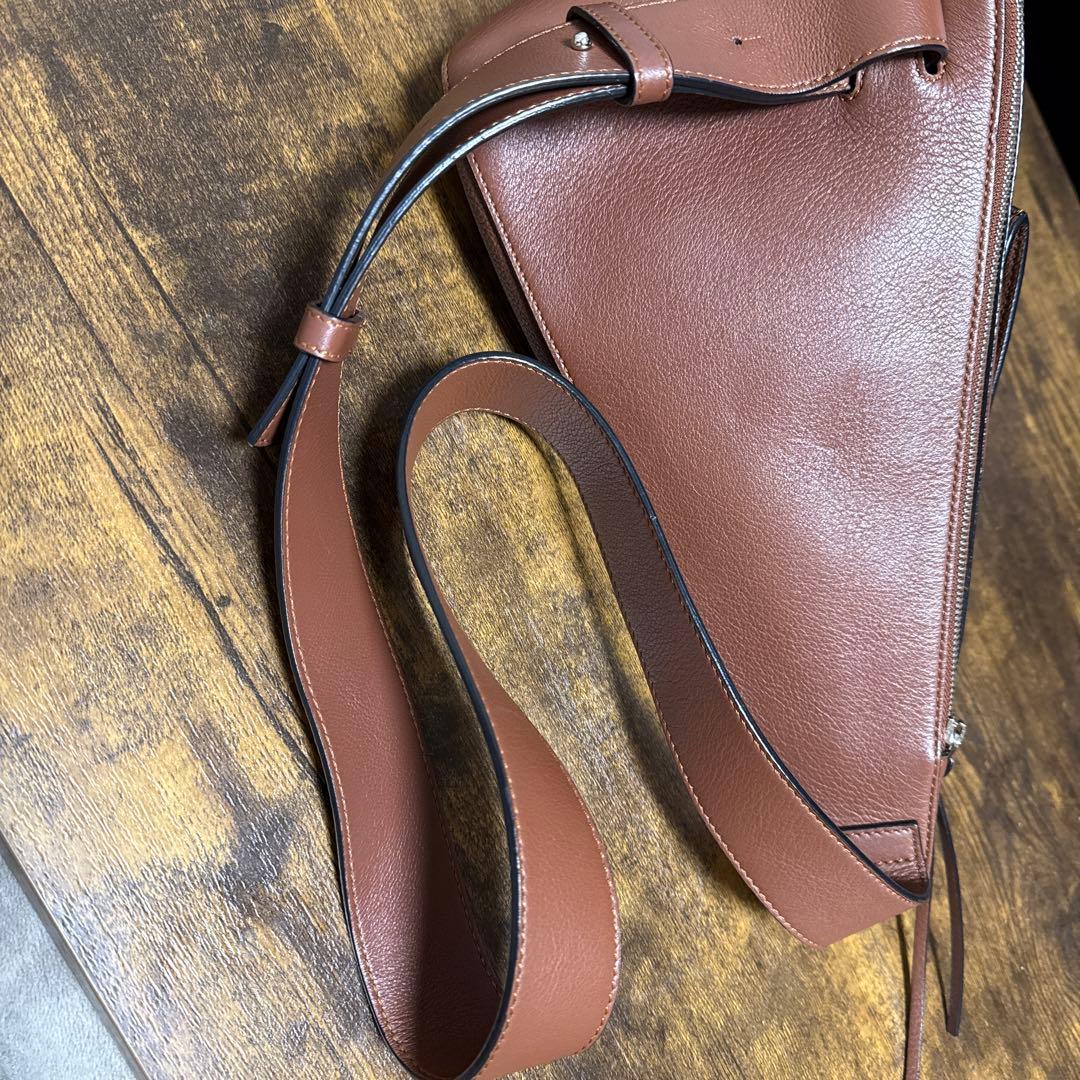 【まりも】LOEWE アントンスリング　ブラウンショルダーバッグ　美品