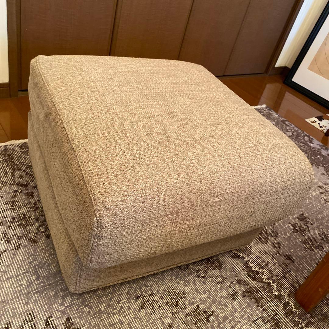 アクタス　オットマン