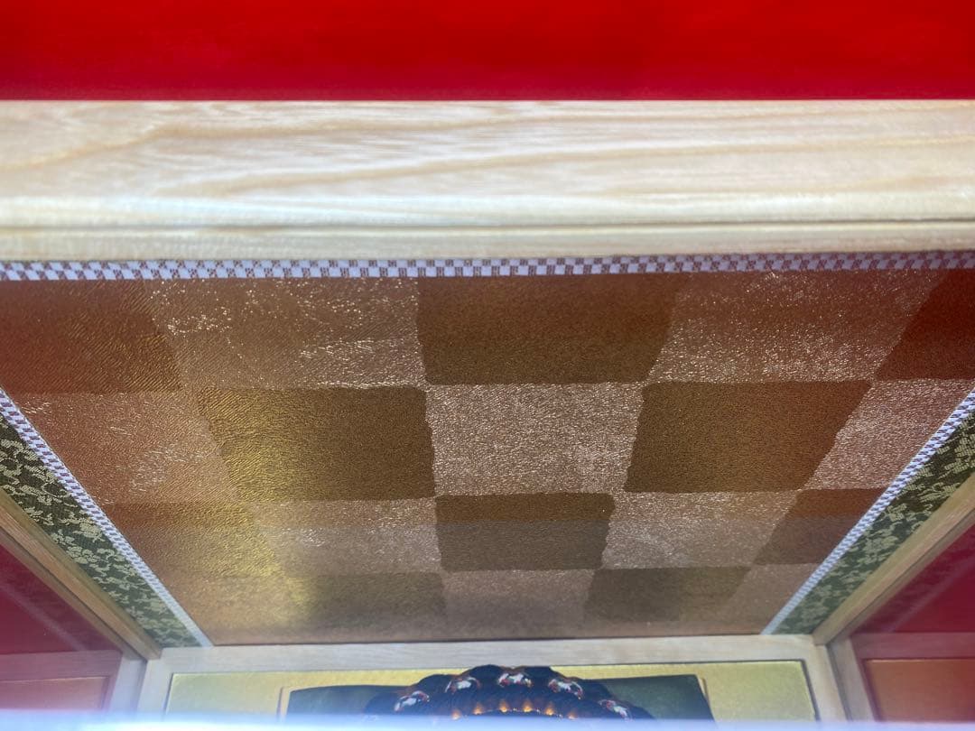 東京久月　五月人形　家紋付き兜飾り　白木六角形クリルケース入・コンパクトサイズ