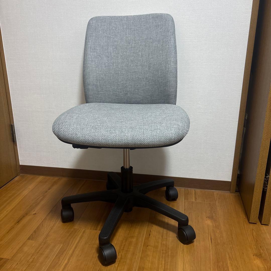【バオ】オカムラ（岡村製作所）デスクチェア　ノーム8CB5KA-FMU1