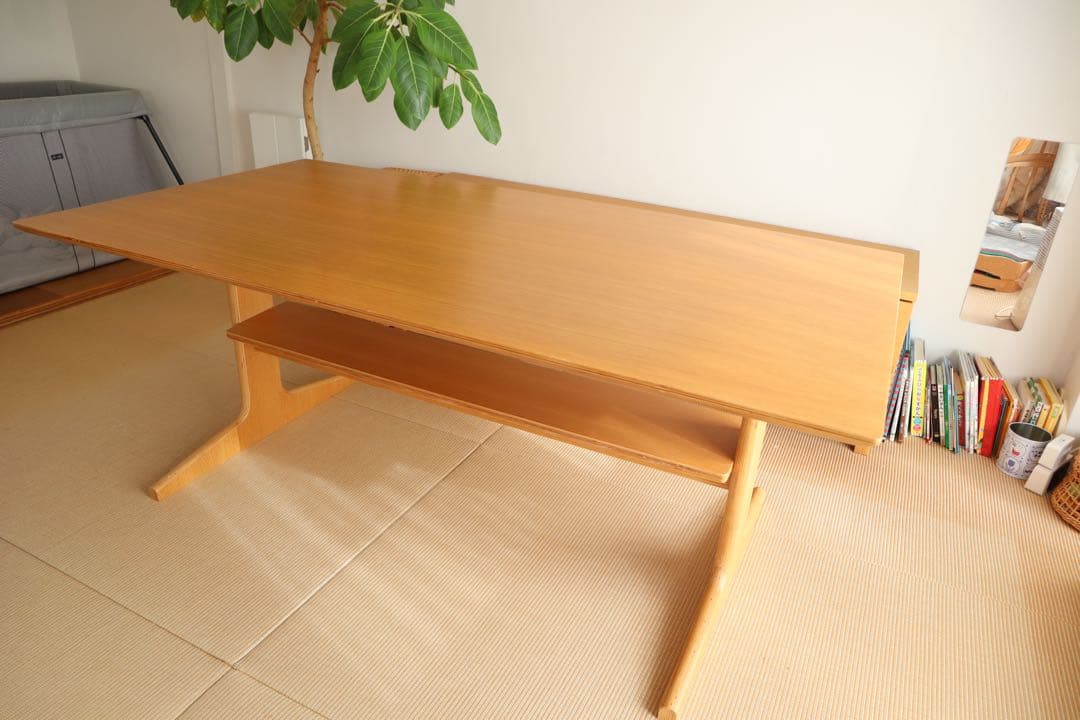 無印良品　リビングでもダイニングでもつかえるテーブル サイズ大
