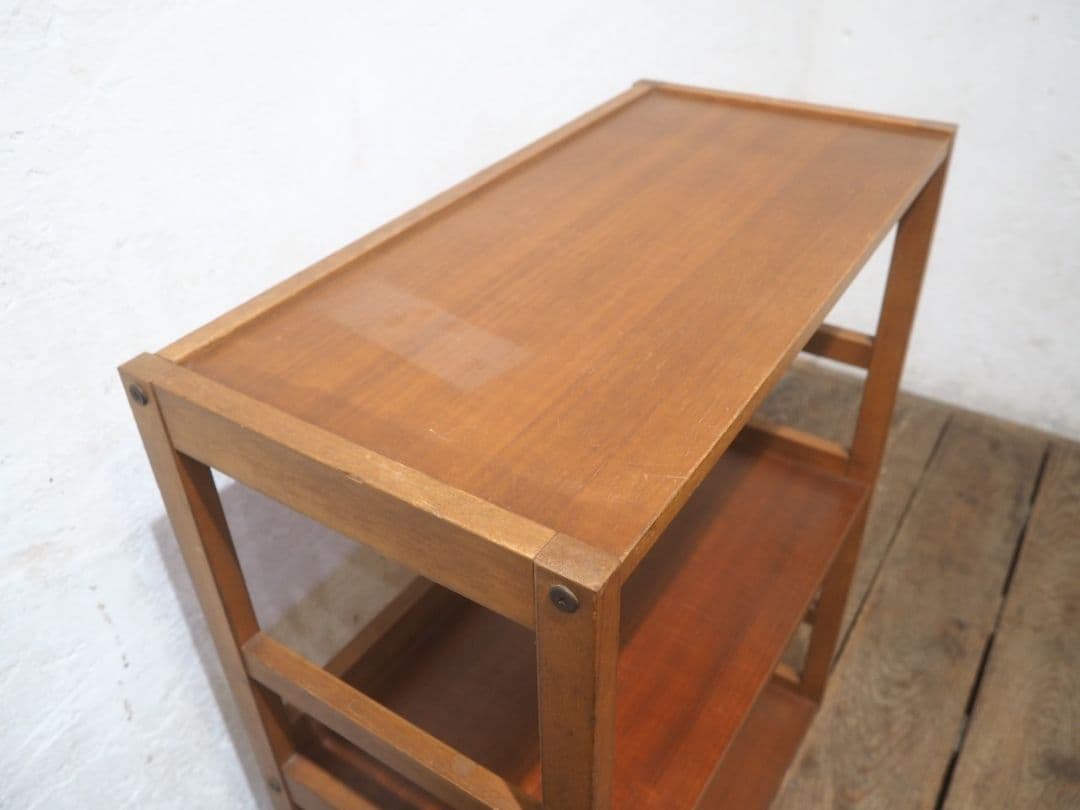 1372 ディスプレイラック　飾り棚　陳列棚　本棚　ブックケース　レトロ　展示台