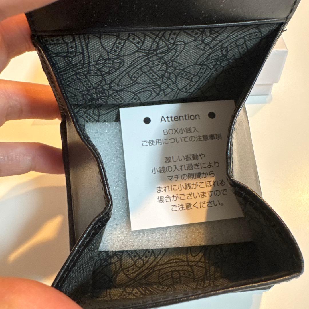 Vivienne Westwood 黒 ケース 箱付き
