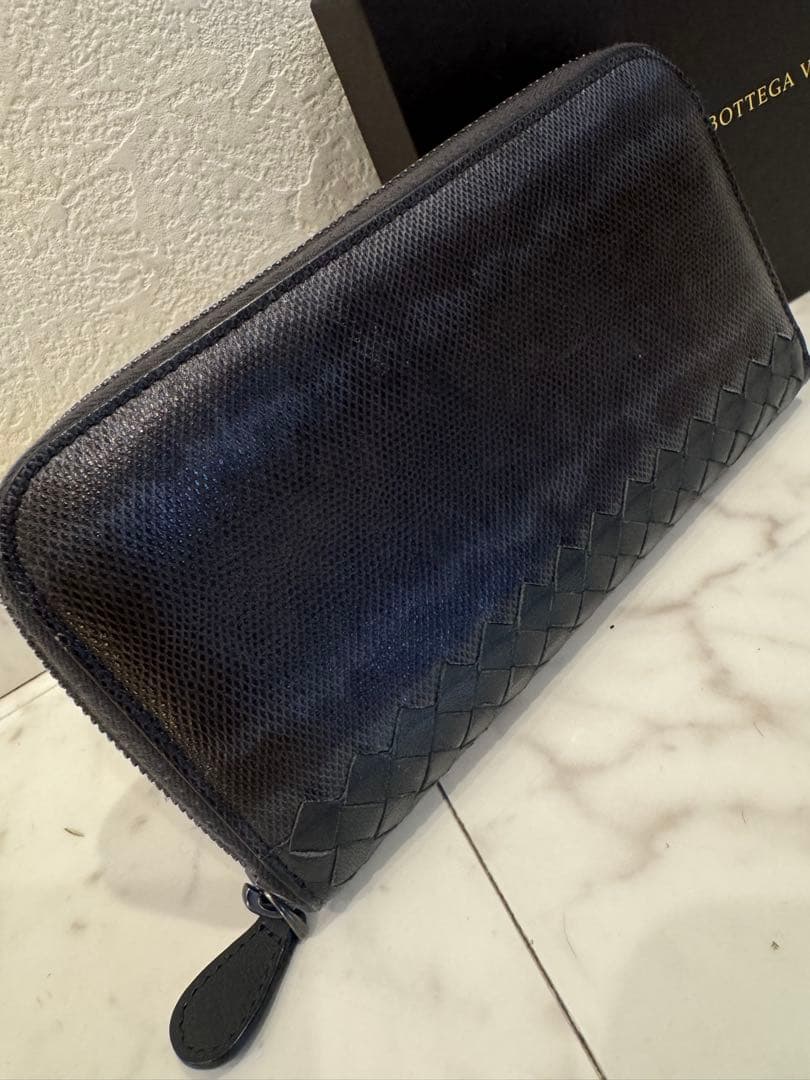 USED ボッテガヴェネタ　長財布　イントレチャート　パイソン　本革