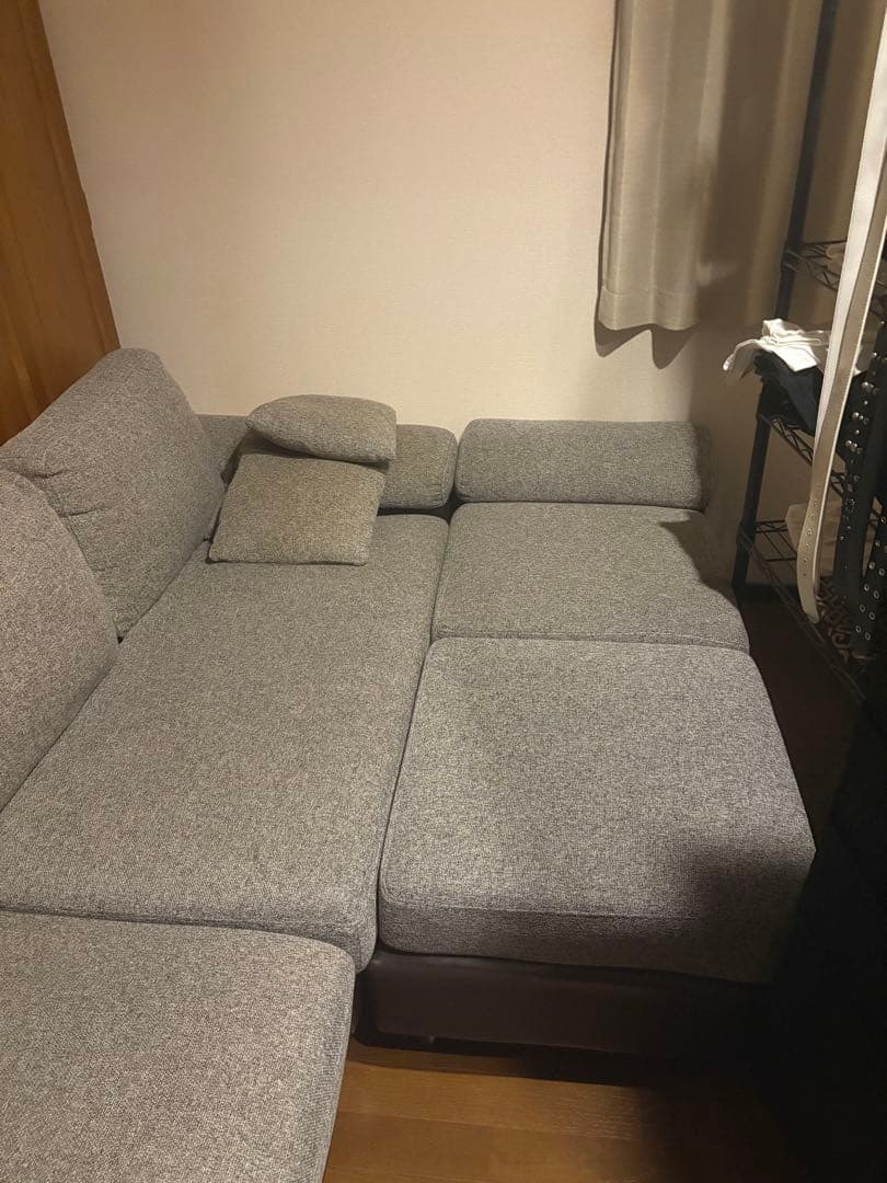 グレー L字型ソファ 3クッション付き　家具　ソファー　ベット