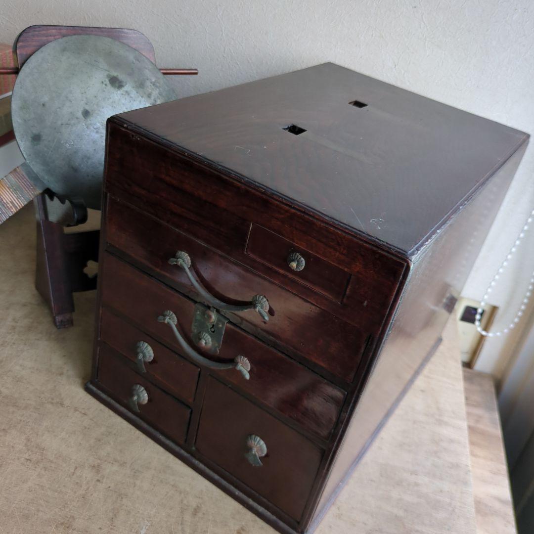 骨董 箪笥 鏡台 引き出し 木製 漆器 鏡立て 時代鏡付 整理箪笥 金具