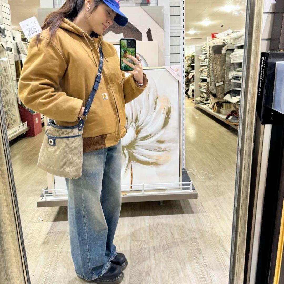 [S] Carhartt J131 BRN アクティブジャケット フード　付き￼