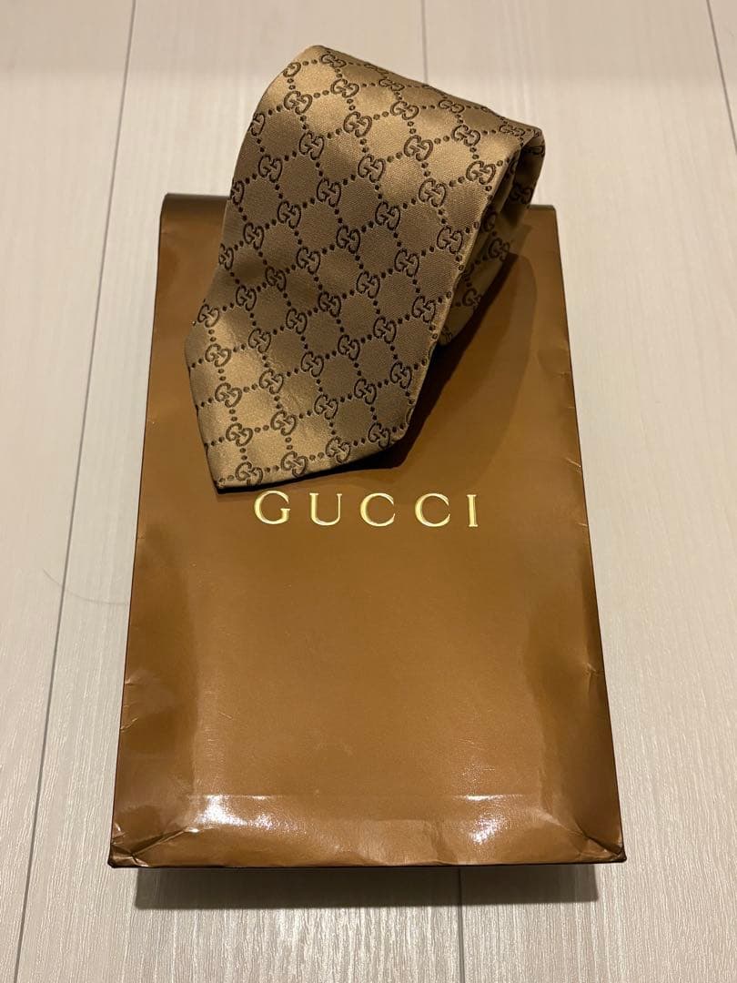 GUCCI ゴールド　ネクタイ　GGパターン　モノグラム　グッチ