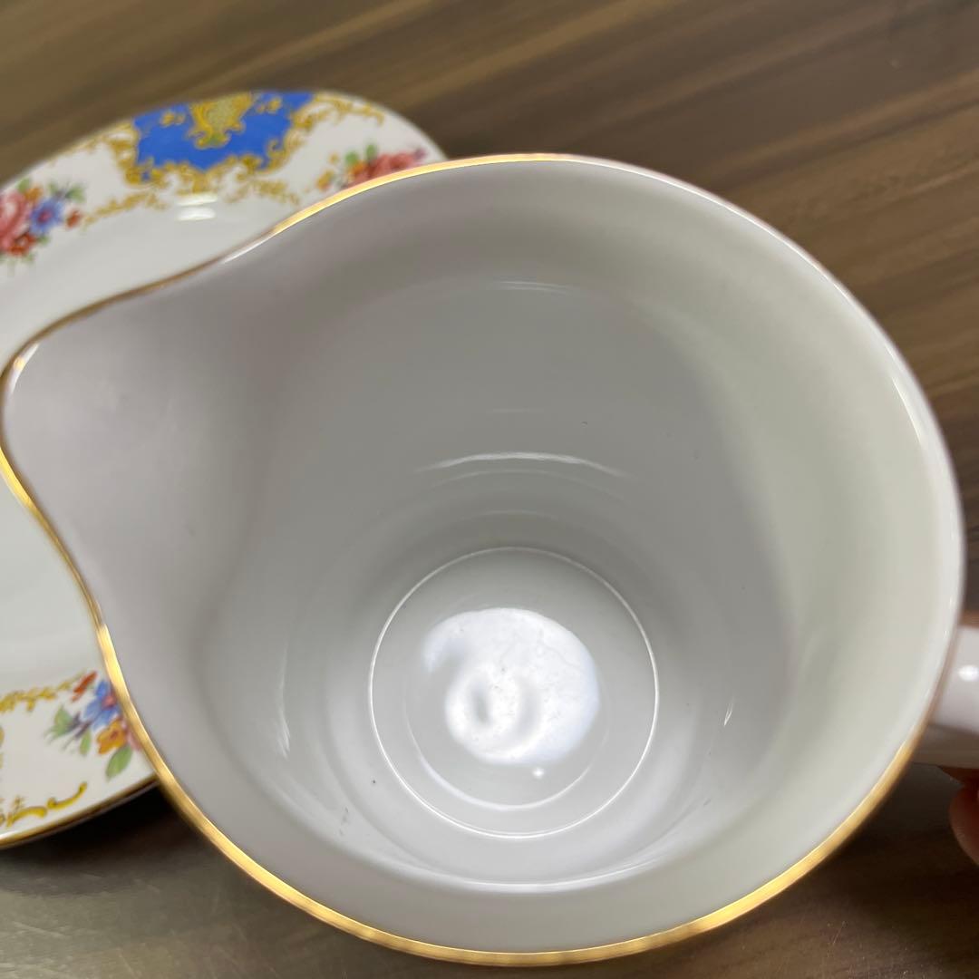 イギリスアンティーク　WINDSORの皿とミルクピッチャーのセット