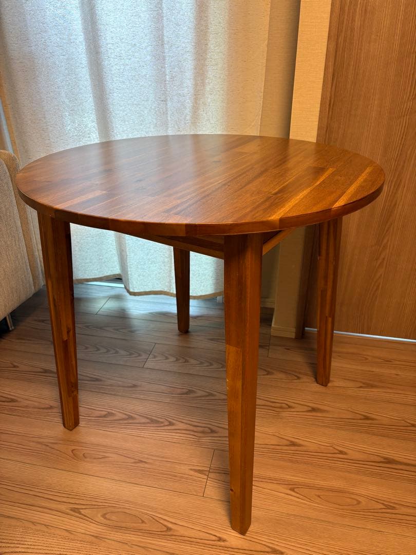 IKEAダイニングテーブル（ NACKANÄS ナッカンネース）