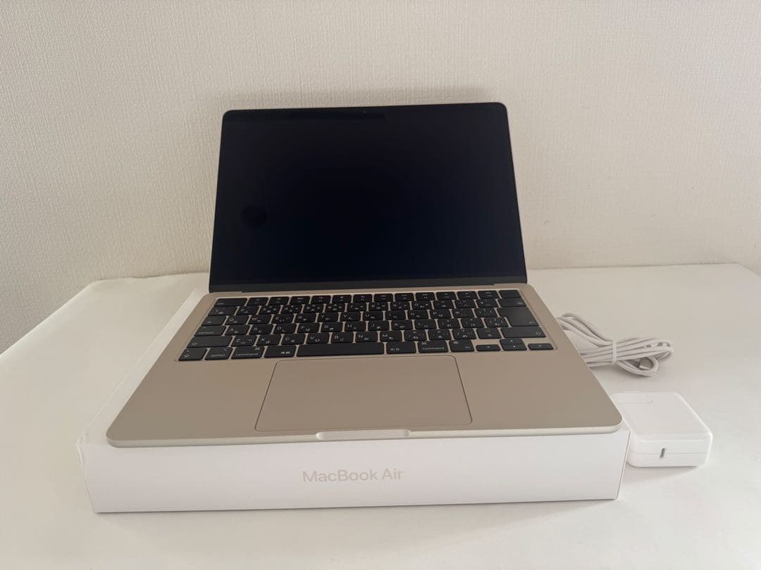 美品　MacBook Air M2 16GB 512GB 13.6インチ