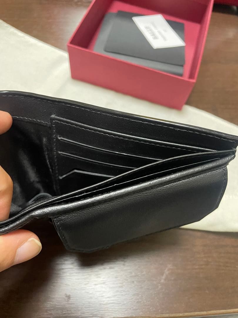 BALLY 二つ折り財布 ブラック/ストライプ