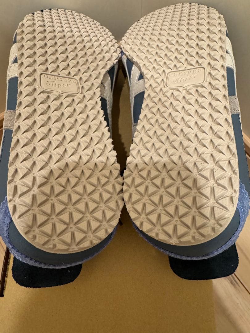 新品未使用 オニツカタイガー　メキシコ66 グレー/ネイビー箱、タグ無し