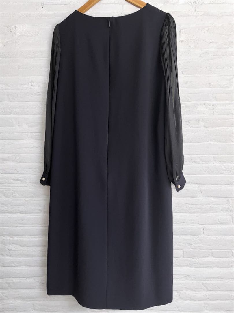 【23区】 近年　トリアセダブルジョーゼット ワンピース ネイビー系38