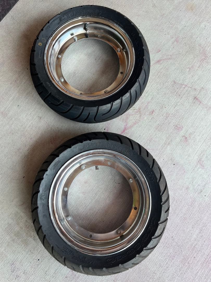 シャリーフロントリアタイヤ