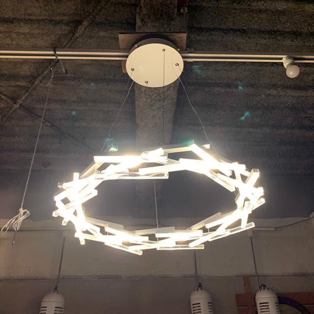 山田照明のローリアLEDペンダントライト①