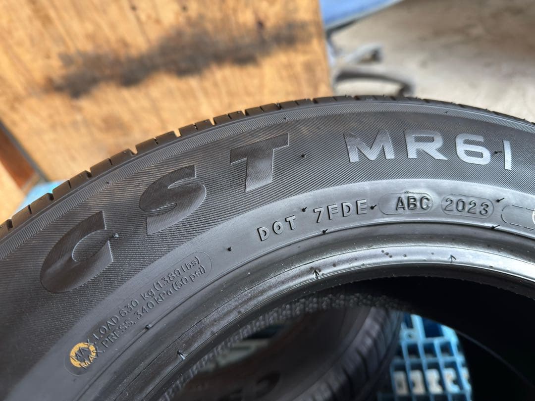 タイヤ・ホイール (526)(2)185/65R15 MARQUIS CST MR61