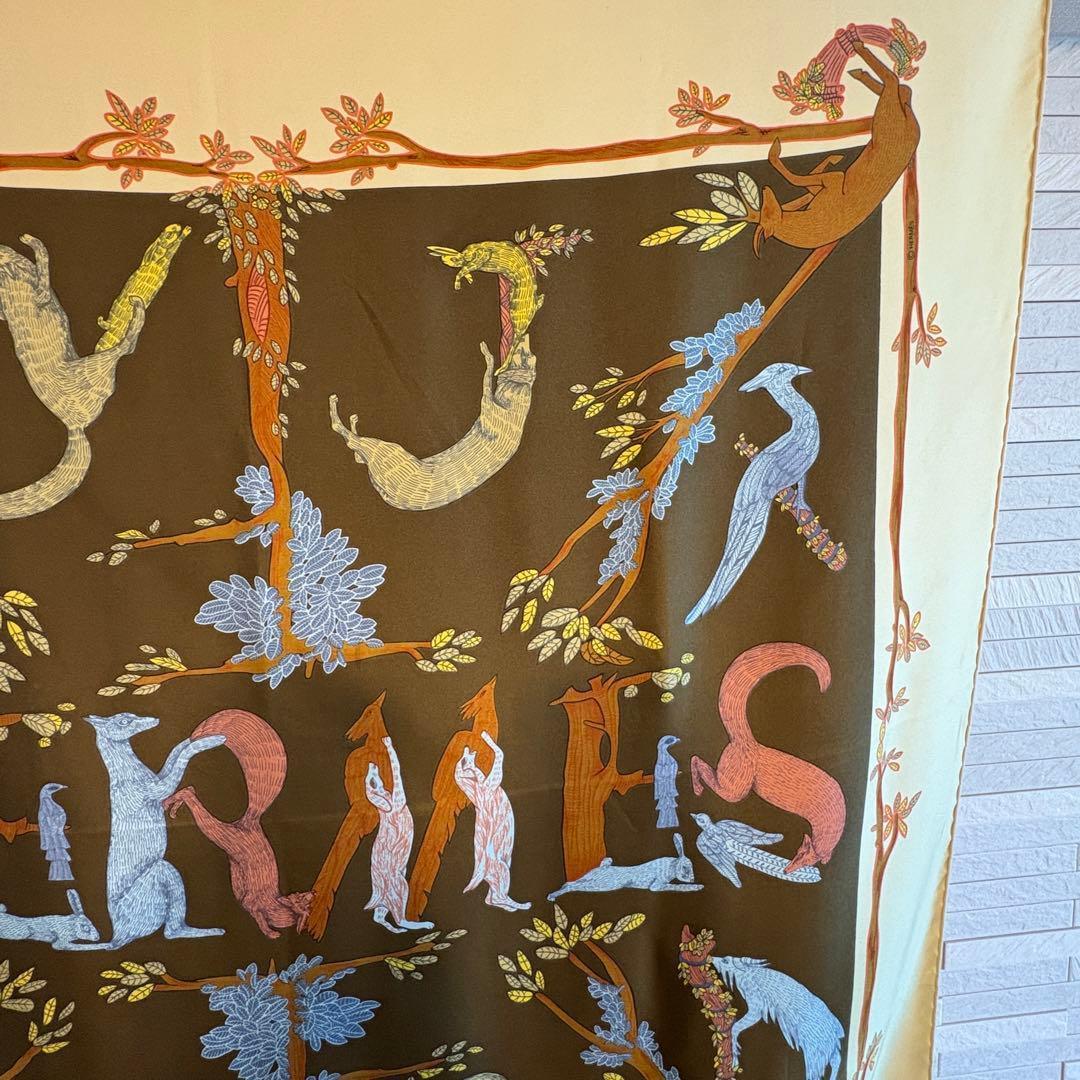 カルネ訳あり　HERMES エルメス スカーフ アニマル柄 ブラウン