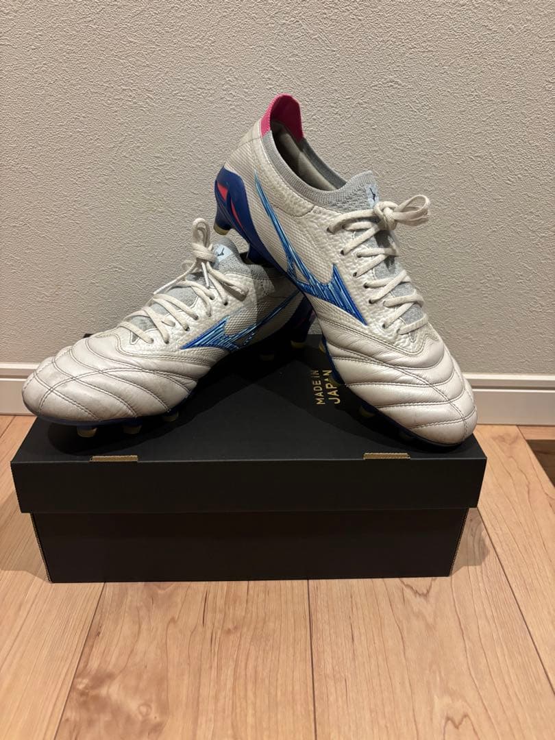 モレリアネオIV β JAPAN 25:スーパーホワイトパール×ターコイズ