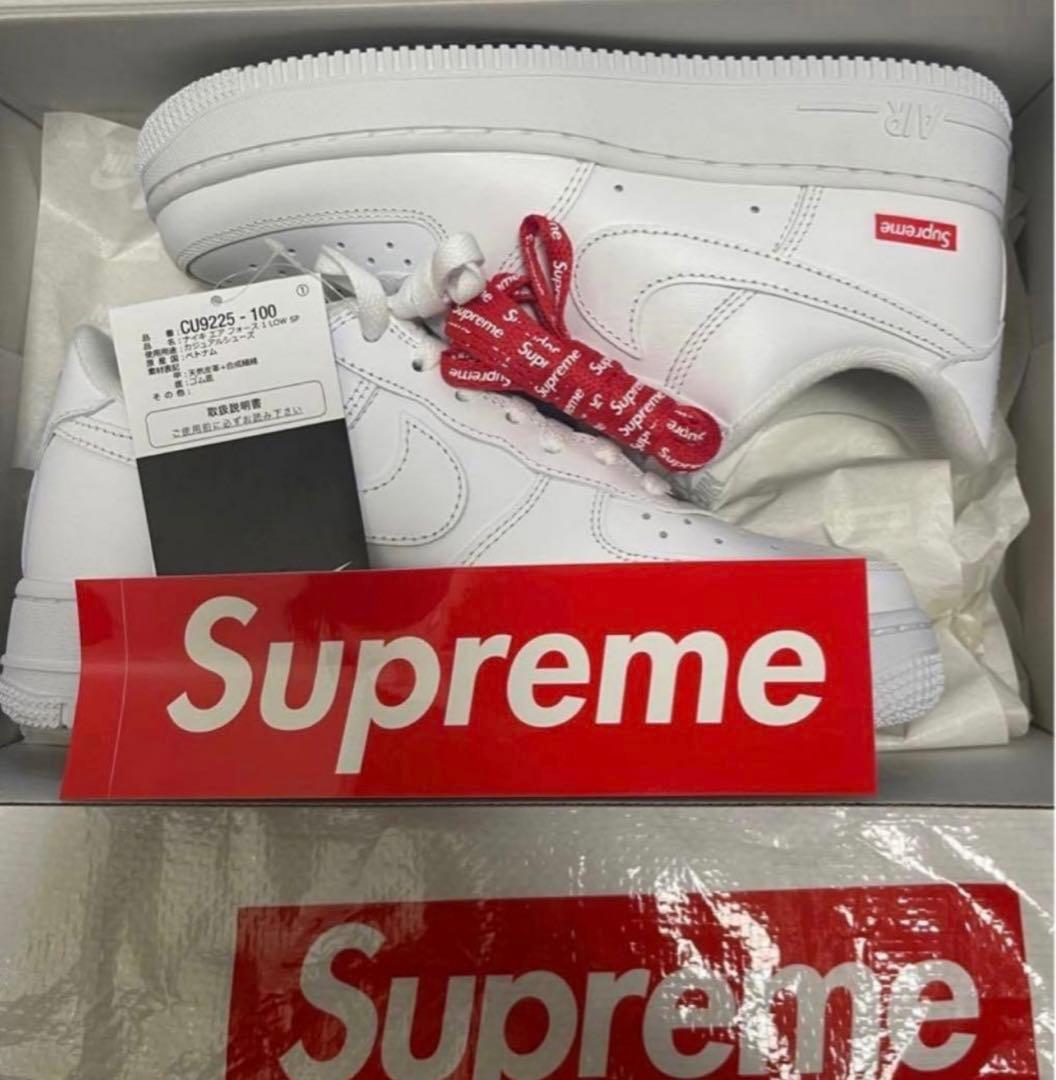 Supreme × Nike Air Force 1 Low \"White\"