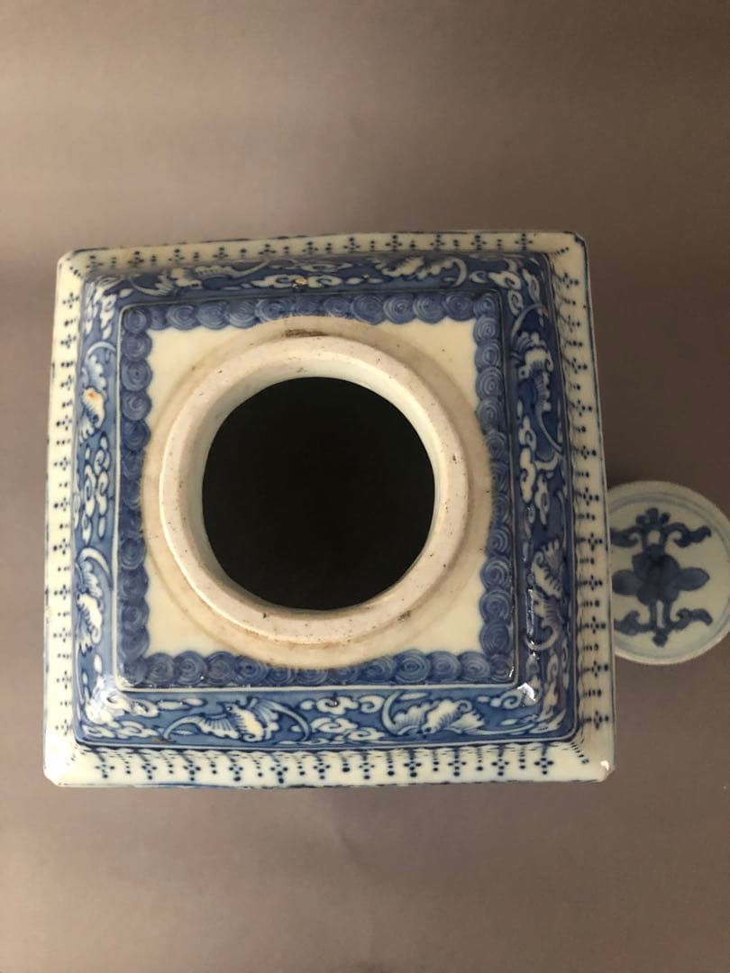 中国骨董古美術　青花茶壺　宣徳年製　アンティーク