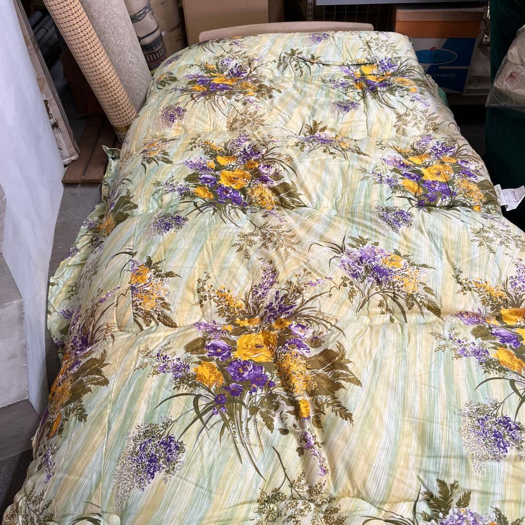 レトロ大阪西川花柄ハイロン掛け布団