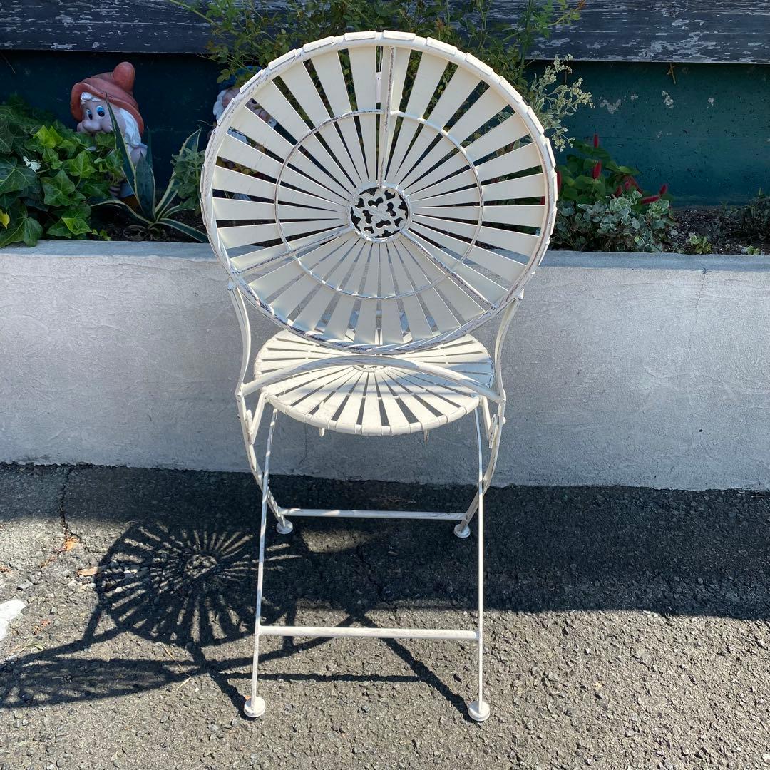 ホワイトアイアン ガーデンテーブルセット 丸テーブル 庭 ベランダ 2人 テラス