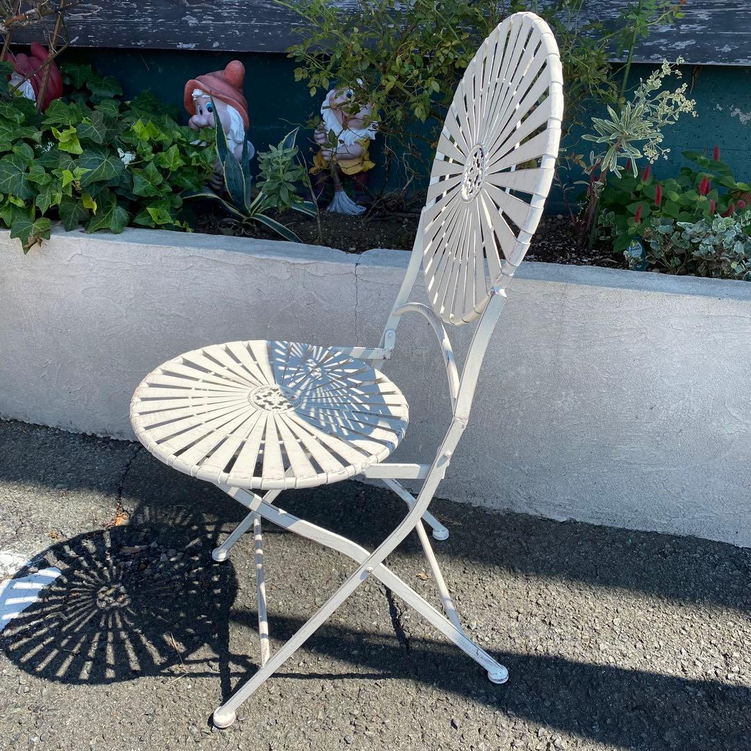 ホワイトアイアン ガーデンテーブルセット 丸テーブル 庭 ベランダ 2人 テラス