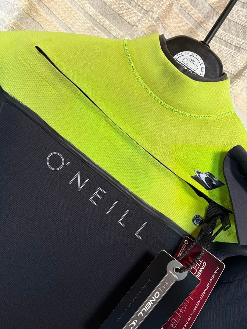 O'NEILL フルスーツ ブラック/ライム 新品タグ付き　未使用　3ミリ
