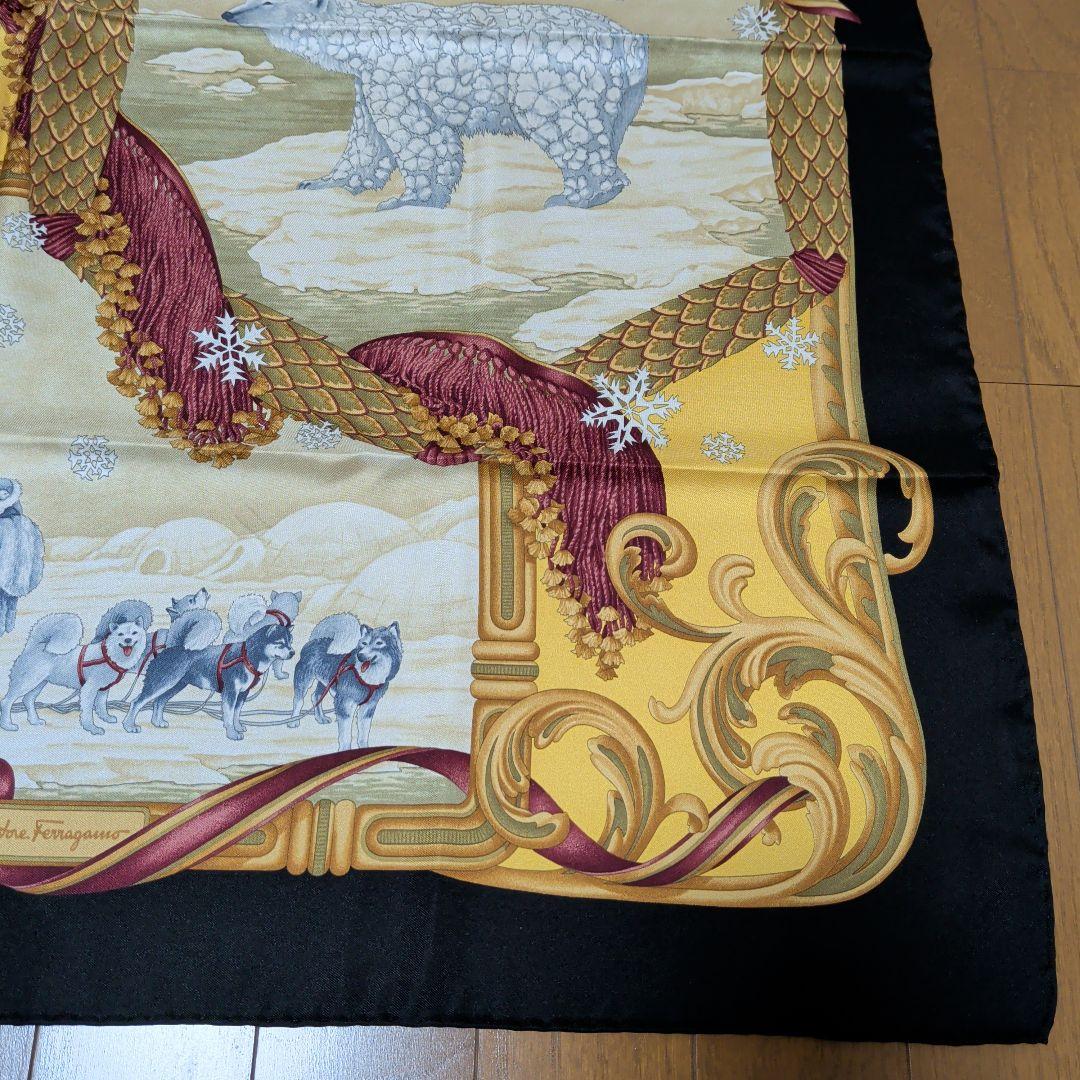 フェラガモ　FERRAGAMO　シルクスカーフ　アニマル柄　新品未使用
